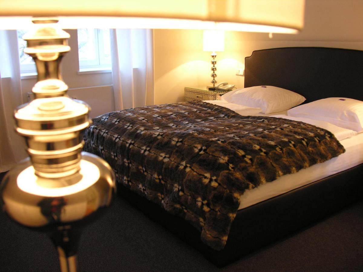 Hotel Am Doktorplatz Rheda-Wiedenbrück Quarto foto